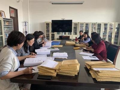 外國語學院開展期中教學檔案檢查及教師座談會，提升教學質量，強化招生輔助服務